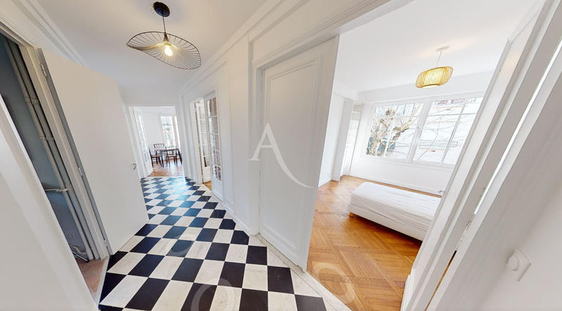 Appartement - 65 m² - 3 pièces