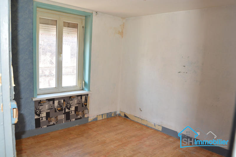 Maison traditionnelle - 80 m² - 6 pièces