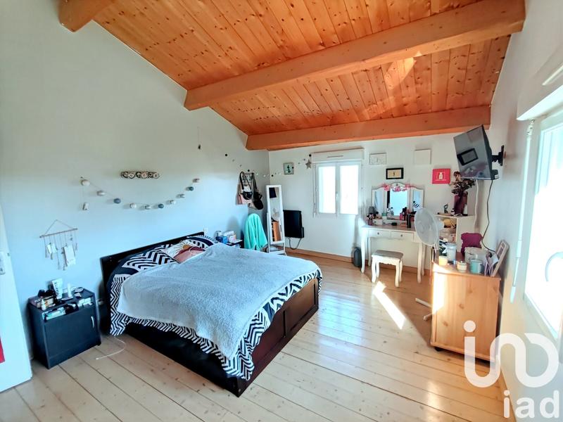 Maison - 220 m² - 7 pièces