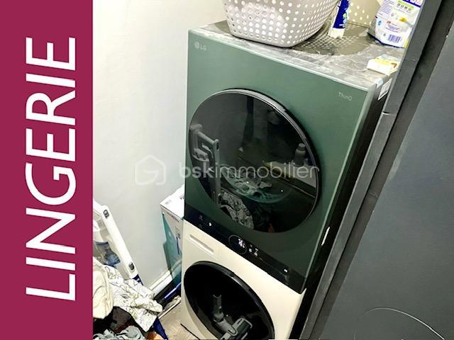 Maison - 650 m² - 12 pièces