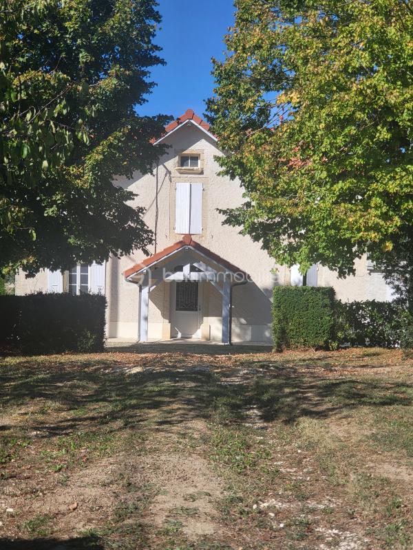 Maison en pierre - 97 m² - 4 pièces