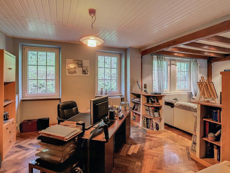 Maison - 233 m² - 8 pièces