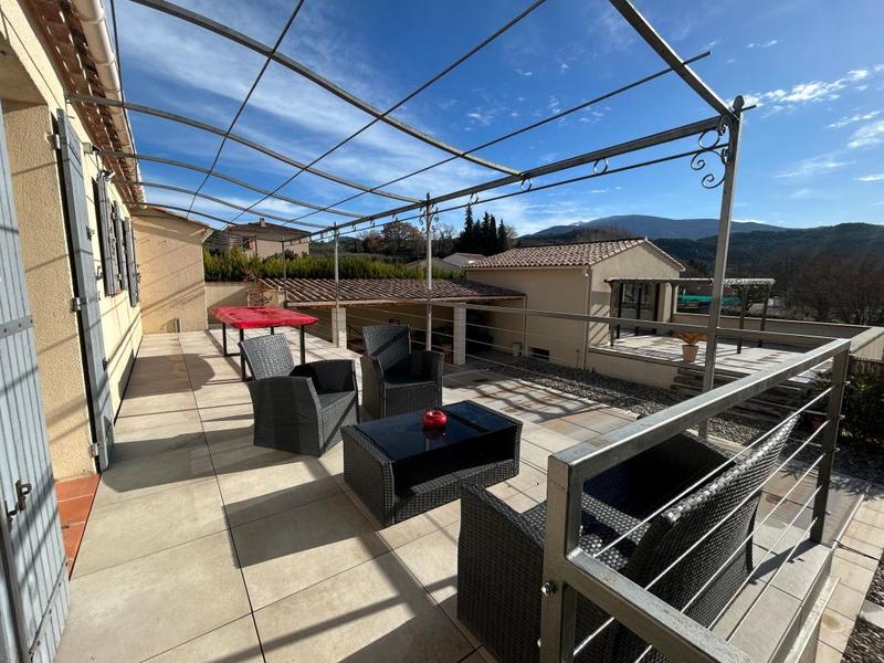 Villa - 125 m² - 6 pièces