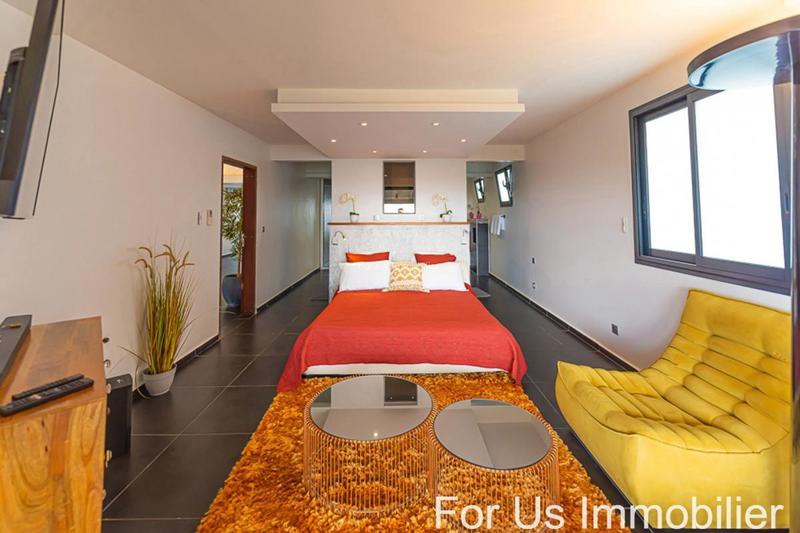 Villa - 271 m² - 8 pièces