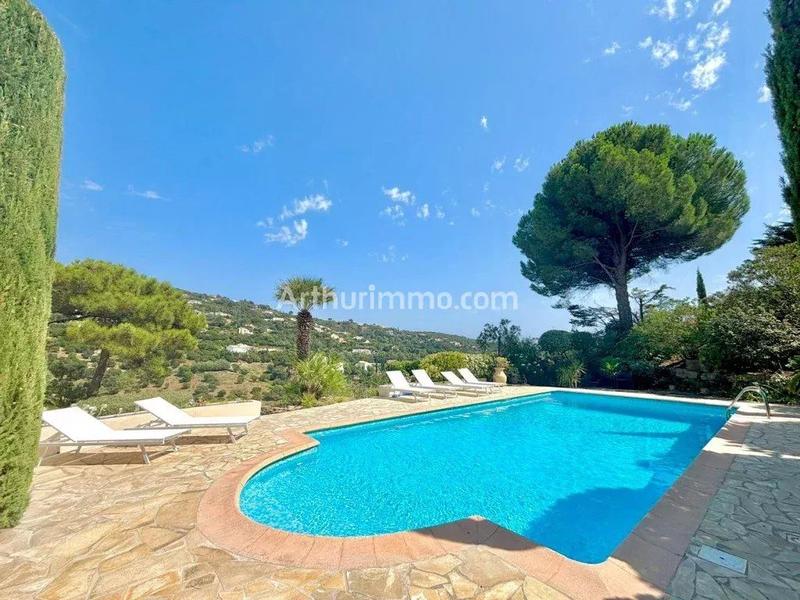 Maison - 165 m² - 7 pièces