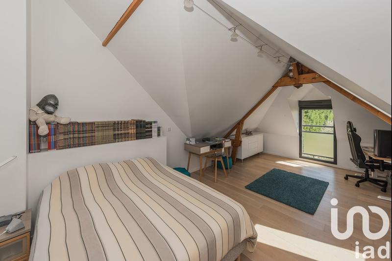 Maison - 225 m² - 8 pièces