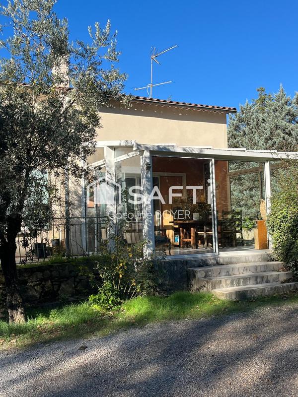 Maison - 205 m² - 7 pièces