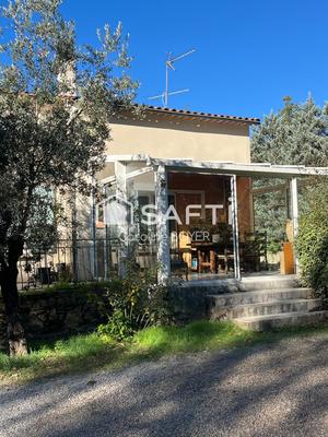 Maison - 205 m² - 7 pièces