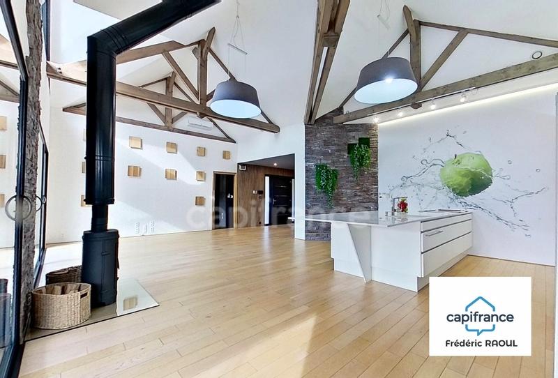 Maison - 203 m² - 5 pièces