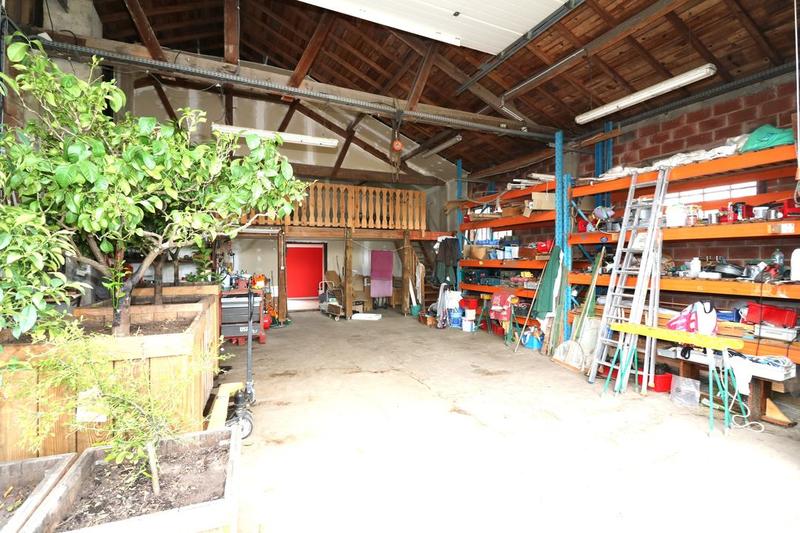 Maison - 111 m² - 6 pièces