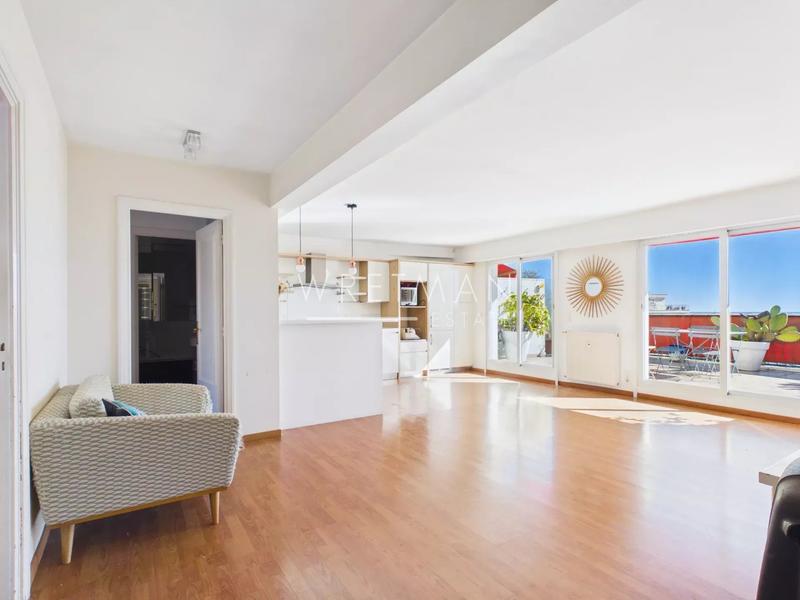 Appartement - 85 m² - 4 pièces