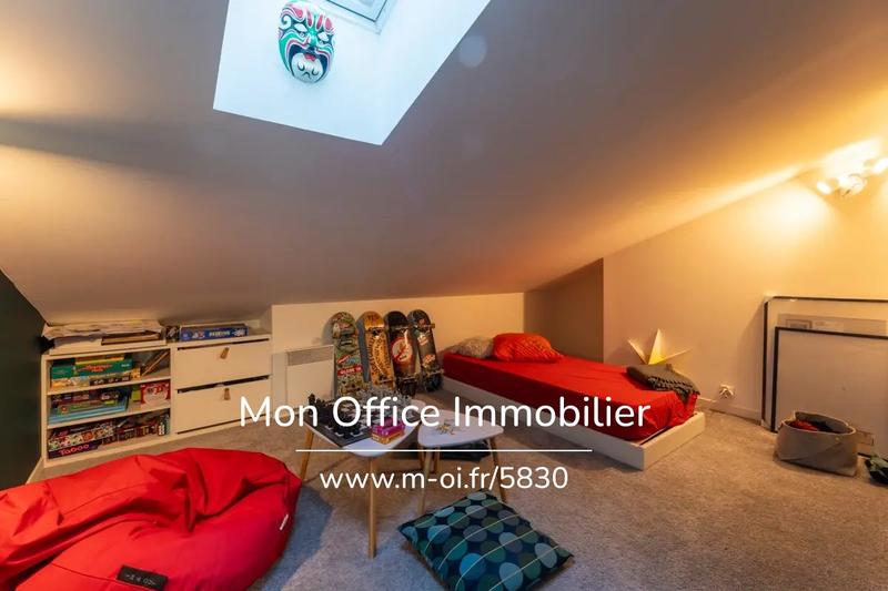 Maison - 178 m² - 7 pièces