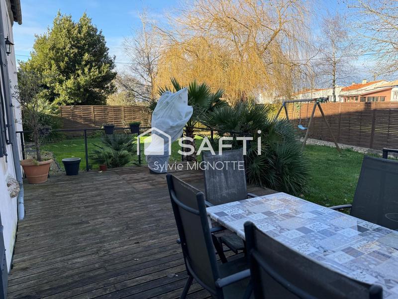 Maison - 230 m² - 9 pièces