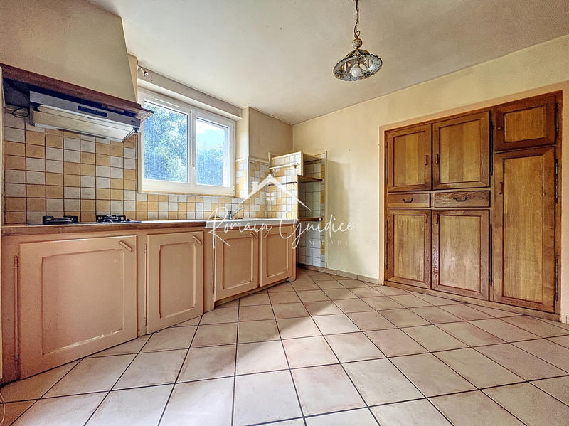 Maison - 175 m² - 8 pièces