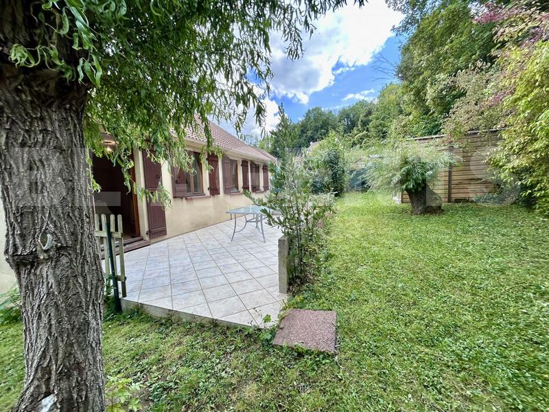 Maison traditionnelle - 115 m² - 6 pièces