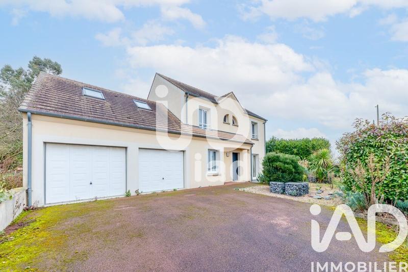 Maison - 180 m² - 7 pièces