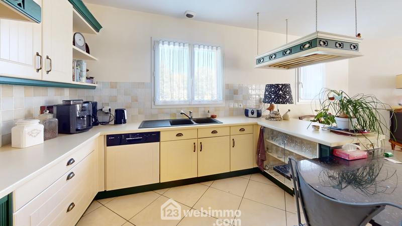 Villa - 204 m² - 8 pièces