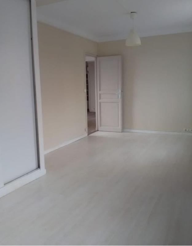 Appartement - 85 m² - 5 pièces