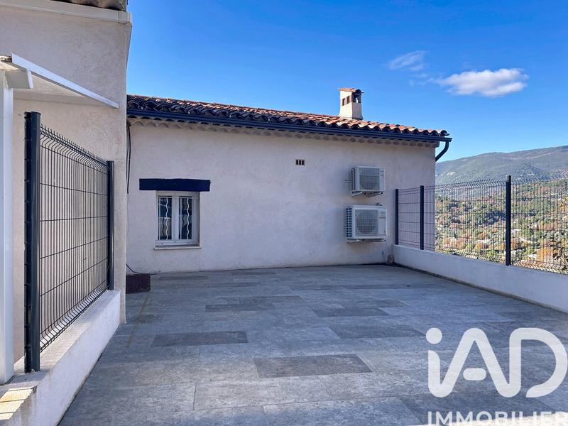 Appartement - 95 m² - 4 pièces