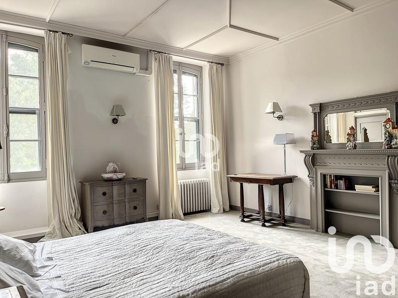 Château - 670 m² - 16 pièces