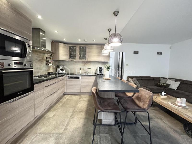 Maison de ville - 82 m² - 4 pièces