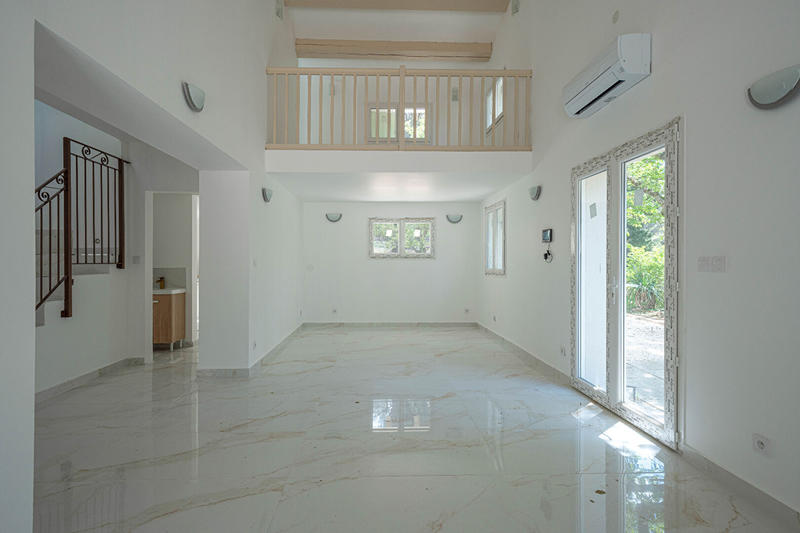 Maison - 184 m² - 6 pièces