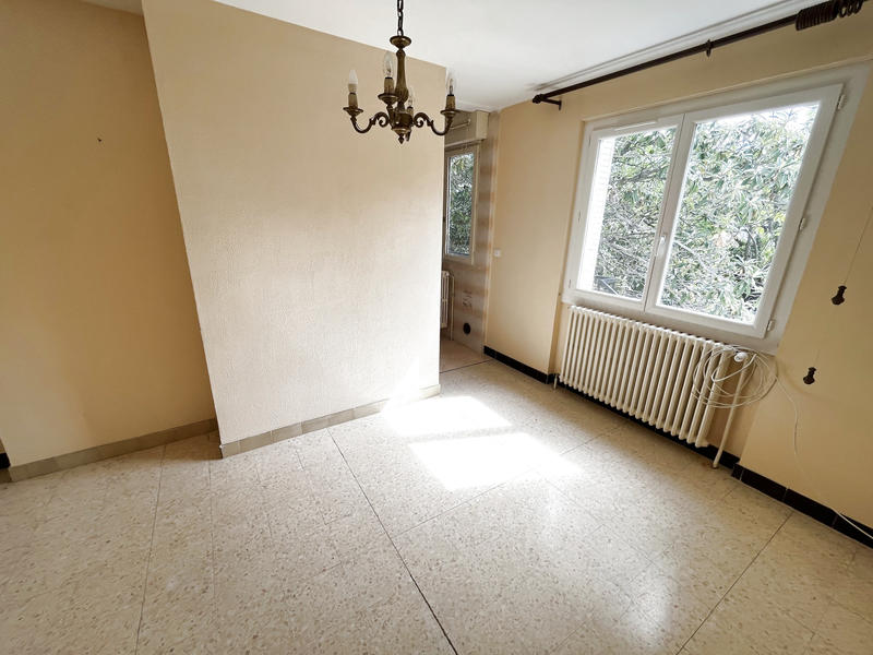 Maison - 232 m² - 8 pièces