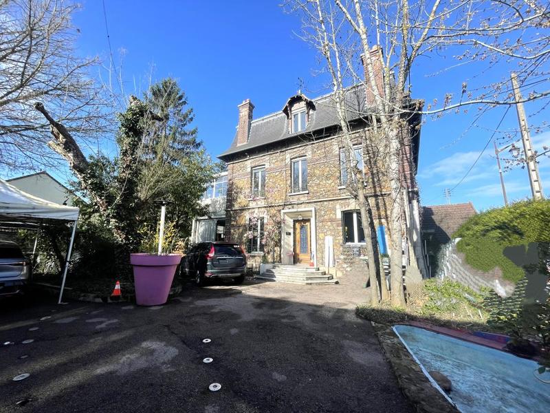 Maison ancienne - 285 m²