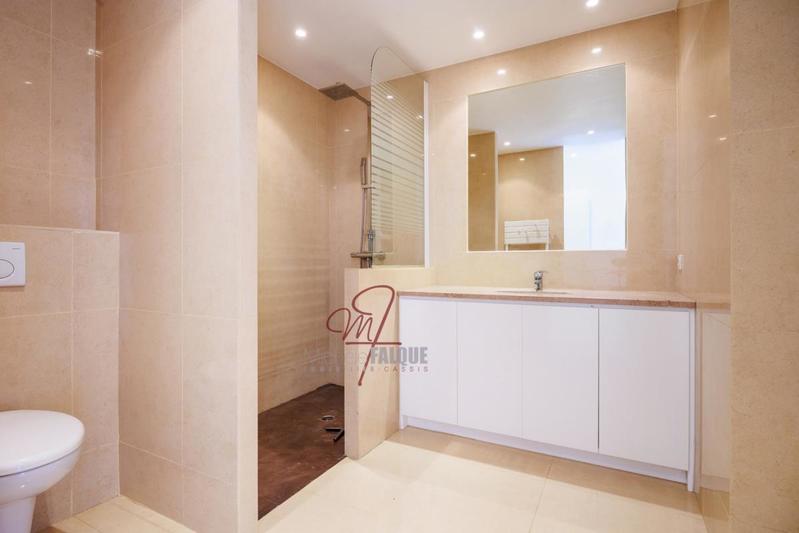 Villa - 245 m² - 5 pièces