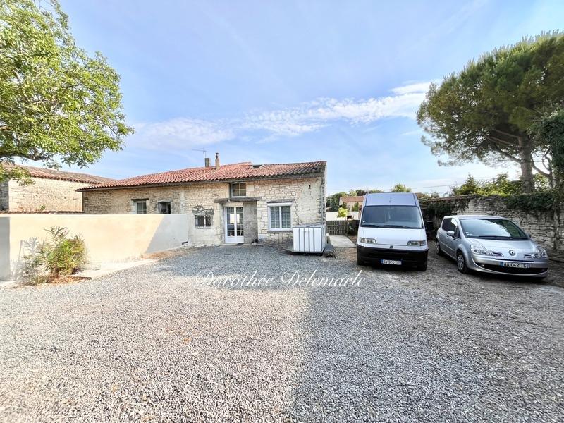 Maison en pierre - 220 m² - 7 pièces