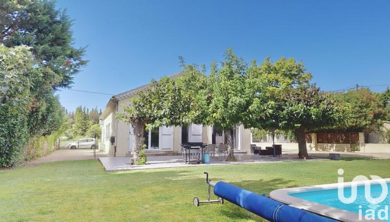 Maison - 210 m² - 9 pièces