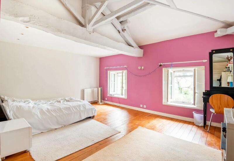 Maison en pierre - 294 m² - 14 pièces