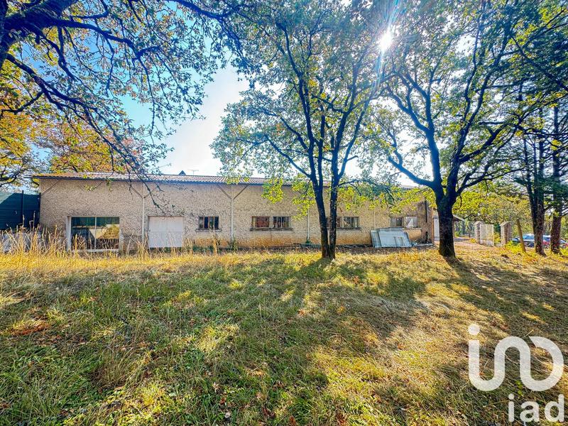 Maison - 250 m² - 5 pièces