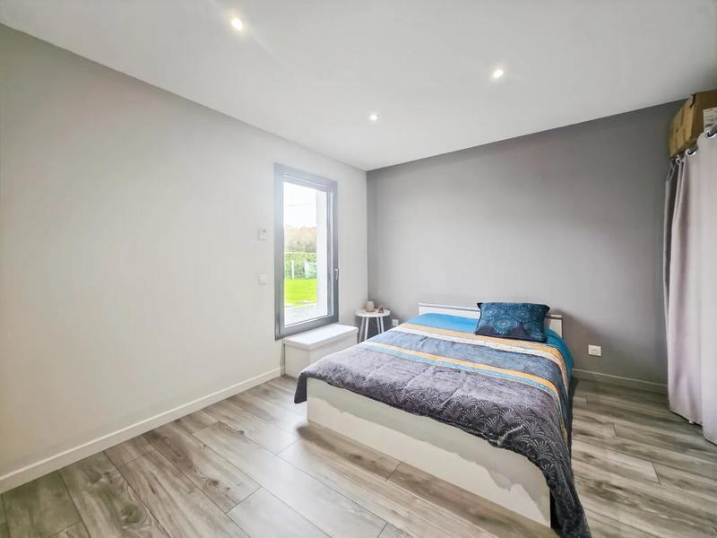 Maison - 200 m² - 6 pièces