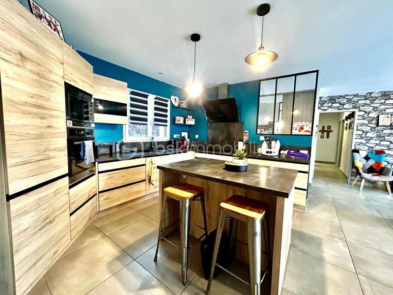 Maison - 92 m² - 4 pièces