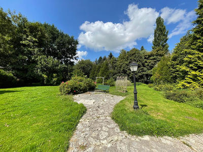 Maison - 223 m² - 6 pièces