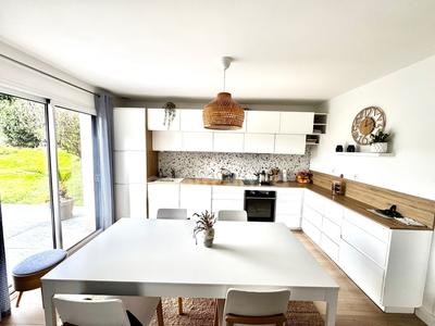 Maison - 146 m² - 7 pièces