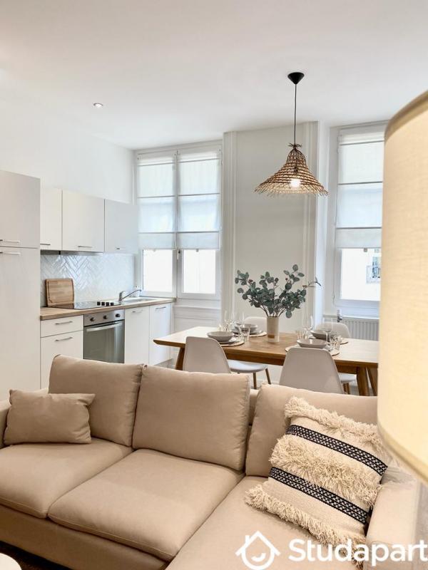 Chambre - 9 m² - 1 pièce