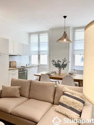 Chambre - 9 m² - 1 pièce