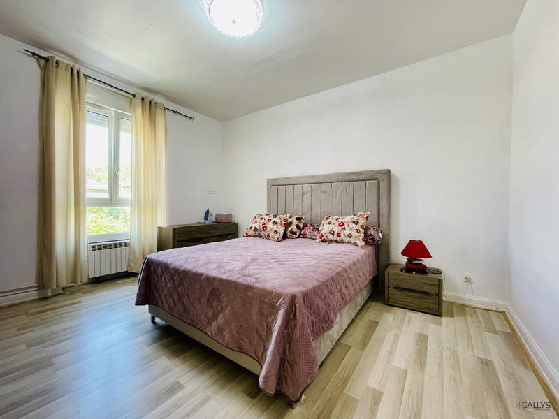 Maison - 88 m² - 4 pièces