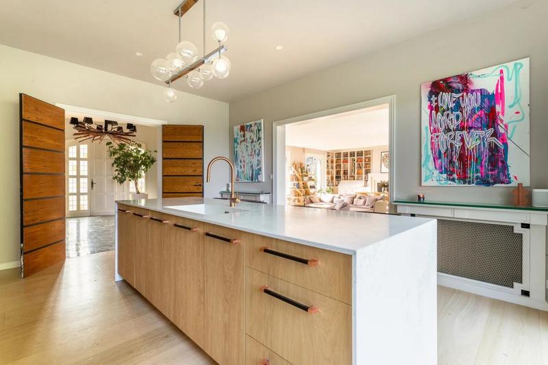 Maison - 309 m² - 9 pièces