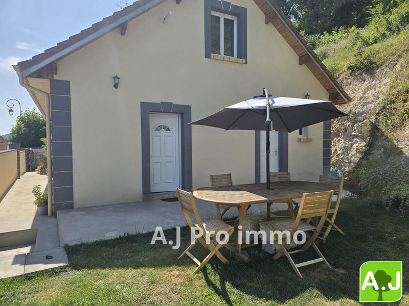 Maison - 92 m² - 5 pièces