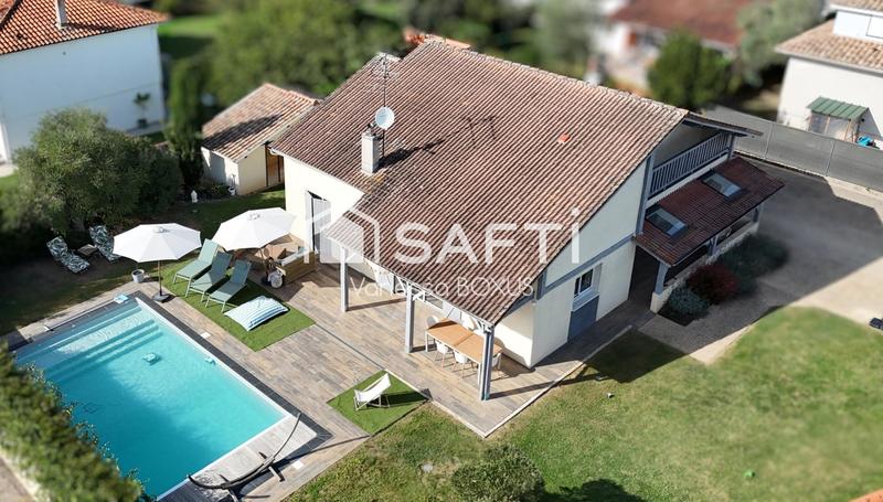 Maison - 140 m² - 6 pièces