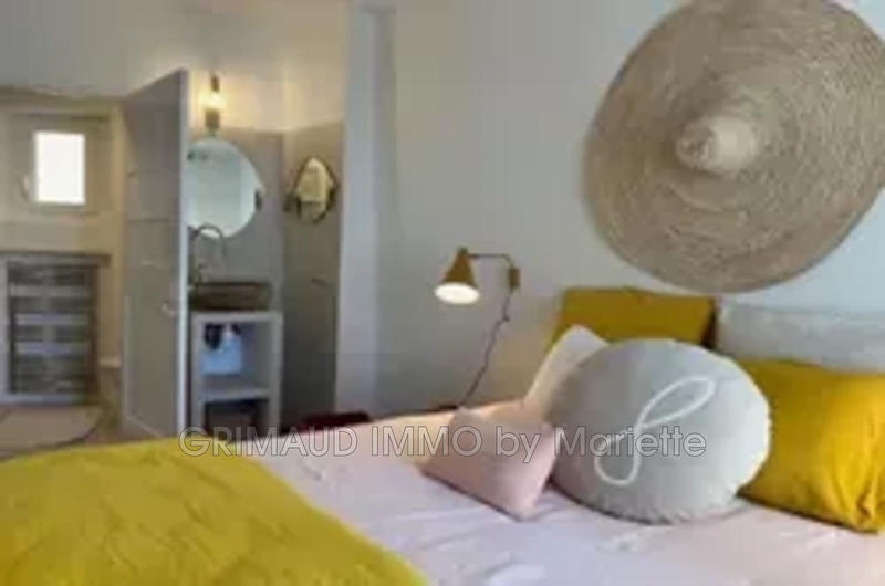 Maison - 202 m² - 5 pièces