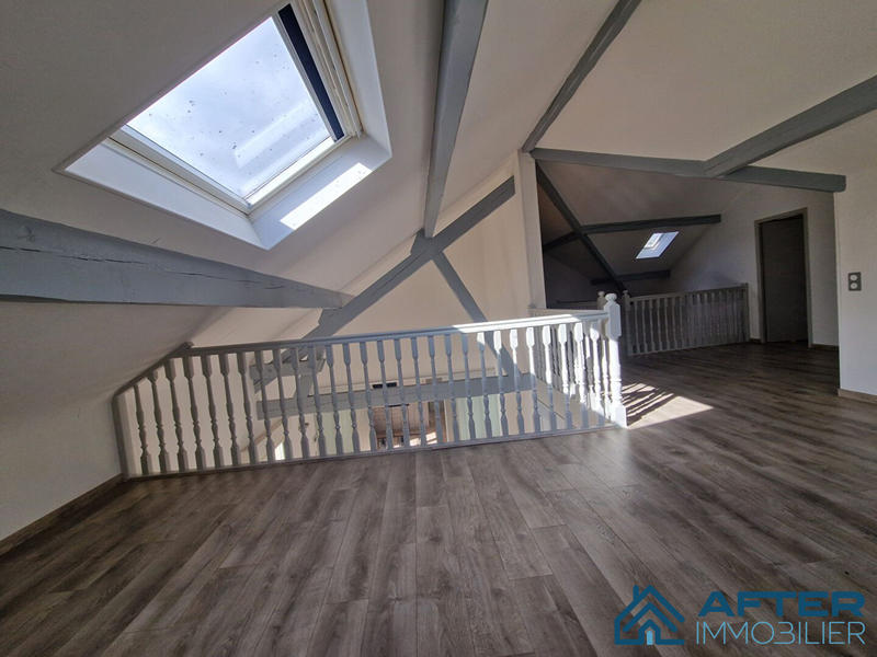 Maison - 259 m² - 7 pièces