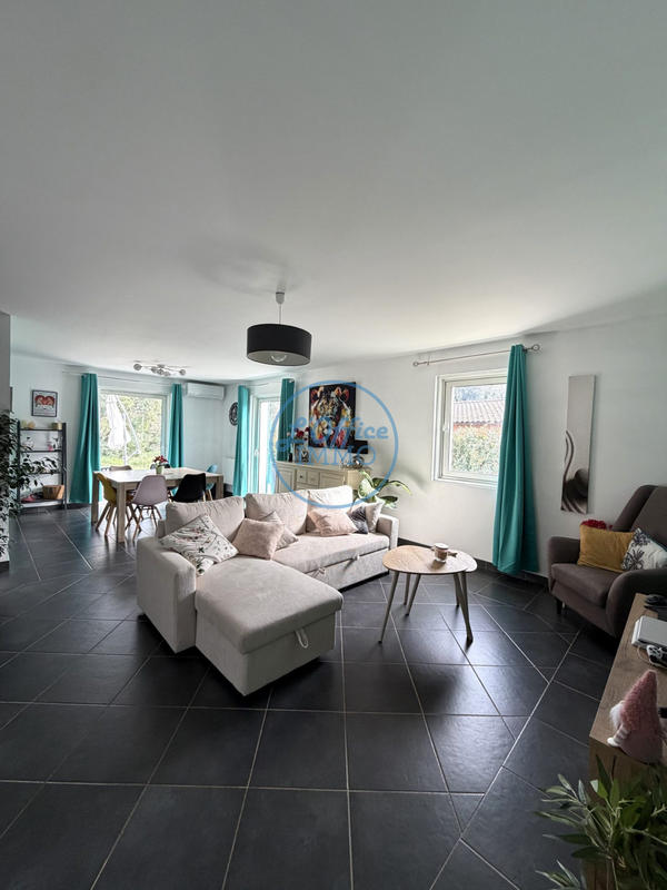 Maison - 102 m² - 5 pièces