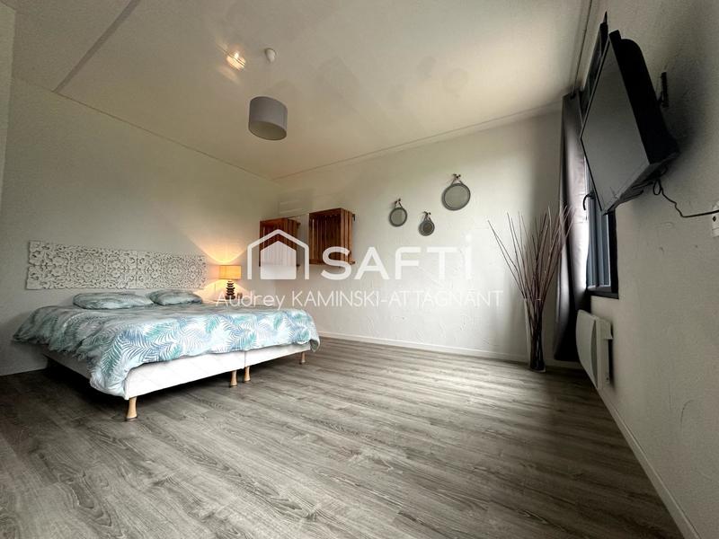 Maison - 268 m² - 9 pièces