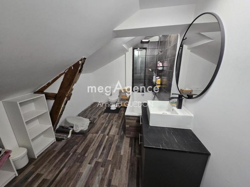 Maison - 107 m² - 6 pièces