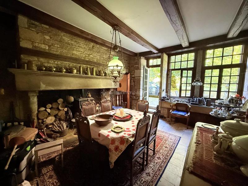 Maison - 450 m² - 14 pièces