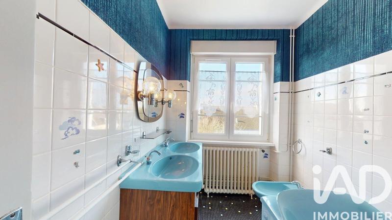 Maison - 162 m² - 8 pièces